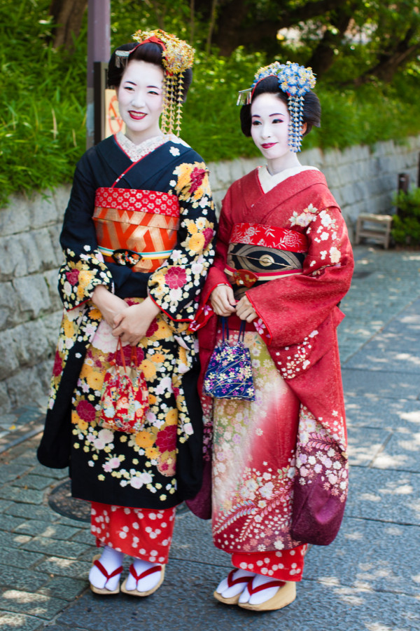 Girls dressed up as Maiko (Geisha in training)